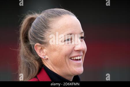 Manchester United-Managerin Casey Stoney vor dem Spiel der FA Women's Super League im Victoria Road Stadium, London. Stockfoto