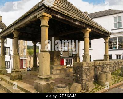 Alston Market Cross Focal Point im Stadtzentrum gebaut in 1981 um einen im Januar abgerissenen Wagen zu ersetzen 1980 Cumbria England GB North Penni Stockfoto