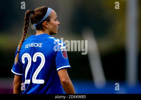 Liverpool, Großbritannien. Oktober 2020. Rikke Sevecke von Everton schaut auf. Barclays Women's super League match, Everton Women gegen Brighton & Hove Albion Women im Walton Hall Park in Liverpool am Sonntag, 18. Oktober 2020. Dieses Bild darf nur für redaktionelle Zwecke verwendet werden. Nur redaktionelle Verwendung, Lizenz für kommerzielle Nutzung erforderlich. Keine Verwendung in Wetten, Spiele oder ein einzelner Club / Liga / Spieler Publikationen.pic von Chris Stading / Andrew Orchard Sport Fotografie / Alamy Live News Kredit: Andrew Orchard Sport Fotografie / Alamy Live News Stockfoto