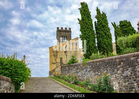 Italien, Barga, die Kathedrale des Heiligen Christophorus (Collegiata di San Cristoforo) im romanischen Stil, X Jahrhundert, Stockfoto