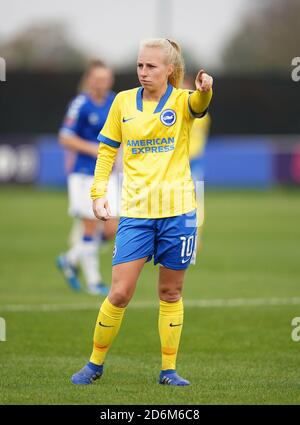 Brighton und Hove Albions Inessa Kaagman während des FA Women's Super League Spiels im Walton Hall Park, Liverpool. Stockfoto