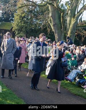 Prinzessin Eugenie & Jack Brooksbank Rückkehr von Kirche am Weihnachtstag 2019 auf dem Sandringham Estate in Norfolk, Großbritannien Stockfoto