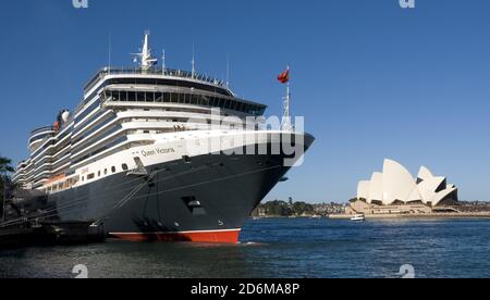 Riese das größte Schiff je nach Länge. Die größten und längsten Schiffe. Stockfoto