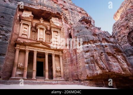 Das Finanzministerium, Petra, Jordanien. Stockfoto