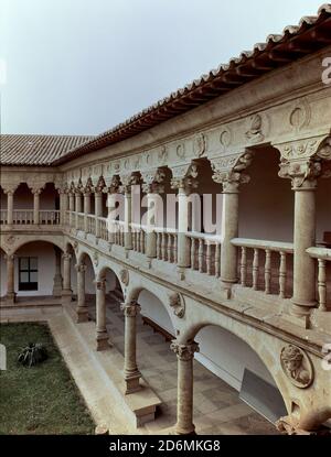 CLAUSTRO. ORT: CONVENTO DE LAS DUEÑAS. SALAMANCA. SPANIEN. Stockfoto