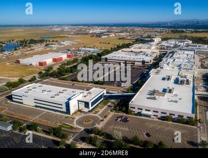 Boise, Idaho, USA – 26. Juli 2020: Blick auf das Halbleiterunternehmen Micron und das Boise Valley Stockfoto