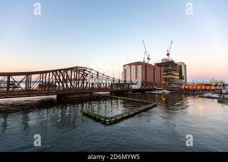 Old Northern Ave Bridge, historisches Wahrzeichen, Boston, Massachusetts, USA Stockfoto