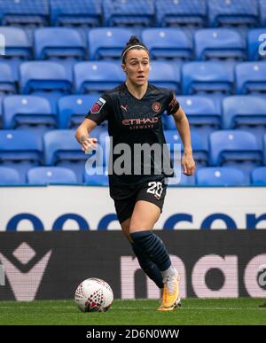 Reading, Großbritannien. Oktober 2020. Lucy Bronze of man City Women beim FAWSL-Match zwischen Reading Women und Manchester City Women am 18. Oktober 2020 im Madejski Stadium, Reading, England. Foto von Andy Rowland. Kredit: Prime Media Images/Alamy Live Nachrichten Stockfoto