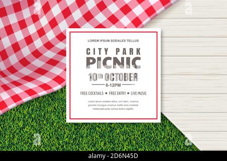 Design-Vorlage für Picknick-Poster oder Banner. Vektor Hintergrund mit realistischen roten Gingham Plaid oder Tischdecke, weißen Holztisch und grünen Rasen. Re Stock Vektor