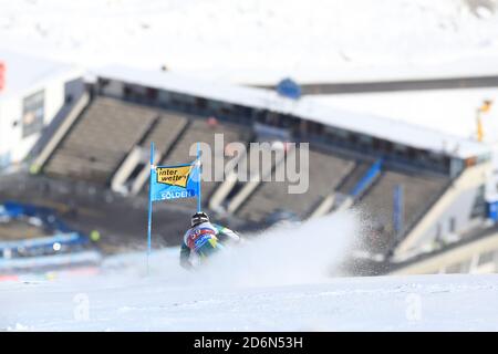 Solden, Österreich. Oktober 2020. SOELDEN, ÖSTERREICH. 18 2020. OKTOBER: 1. Herren-Riesenslalom im Rahmen des Alpinen Ski-Weltcups in Solden am 18. Oktober 2020; Lauf 1, Harry Laidlaw (AUS) (Foto: Pierre Teyssot/ESPA-Images) Kredit: Europäische Sport Fotoagentur/Alamy Live News Stockfoto