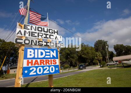 Ein Joe Biden, Kamala Harris Kampagne Zeichen in Zentral-Florida während der Präsidentschaftswahl 2020. Stockfoto