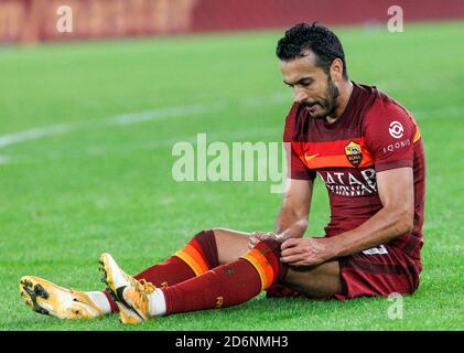 Rom, Italien. Oktober 2020. Roma s Pedro reagiert während der Serie A Fußballspiel zwischen Roma und Benevento im Olympiastadion. Quelle: Riccardo De Luca - Bilder Aktualisieren/Alamy Live News Stockfoto