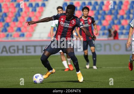 Bologna, Italien. Oktober 2020. Bologna Musa Barrow während der italienischen Serie A Fußballspiel Bologna FC gegen US Sassuolo im Renato Dall'Ara Stadion in Bologna, Italien, 18. Oktober 2020. - foto Michele Nucci/LM Credit: Michele Nucci/LPS/ZUMA Wire/Alamy Live News Stockfoto