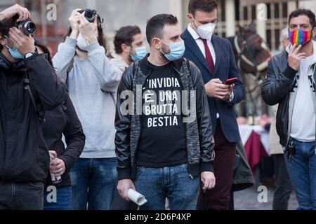 Rom, Italien. Oktober 2020. Demonstration vor dem Pantheon in Rom zur Unterstützung des Dekrets gegen Homotransphobie (Foto: Matteo Nardone/Pacific Press/Sipa USA) Quelle: SIPA USA/Alamy Live News Stockfoto