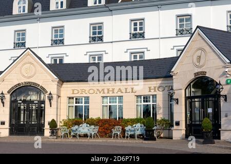 Killarney Geschäfte Bars Restaurants Dromhall Hotel Killarney, County Kerry, Irland Stockfoto