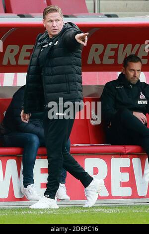 Köln. Oktober 2020. Markus Gisdol, Cheftrainer von Köln, ist beim Bundesligaspiel zwischen dem FC Köln und der Eintracht Frankfurt am 18. Oktober 2020 in Köln zu sehen. Quelle: Xinhua/Alamy Live News Stockfoto