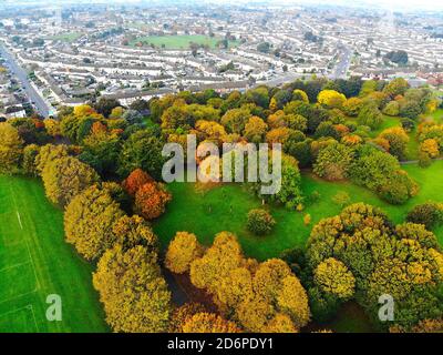 Dublin. Oktober 2020. Luftaufnahme vom 18. Oktober 2020 zeigt die Herbstlandschaft in Dublin, Irland. Quelle: Xinhua/Alamy Live News Stockfoto