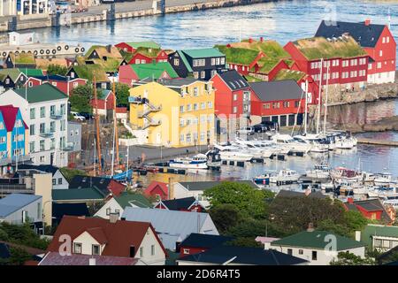 Halbinsel Tinganes mit Altstadt, Regierungsbezirk und dem westlichen Hafen. Torshavn (Thorshavn) die Hauptstadt der Färöer Inseln auf der Insel Stockfoto