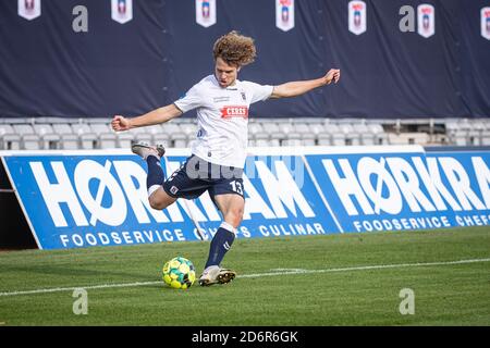 Aarhus, Dänemark. Oktober 2020. Alexander Munksgaard (13) von AGF beim 3F Superliga-Spiel zwischen Aarhus GF und AC Horsens im Ceres Park in Aarhus. (Foto: Gonzales Photo - Morten Kjaer). Stockfoto