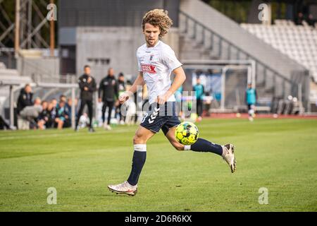 Aarhus, Dänemark. Oktober 2020. Alexander Munksgaard (13) von AGF beim 3F Superliga-Spiel zwischen Aarhus GF und AC Horsens im Ceres Park in Aarhus. (Foto: Gonzales Photo - Morten Kjaer). Stockfoto