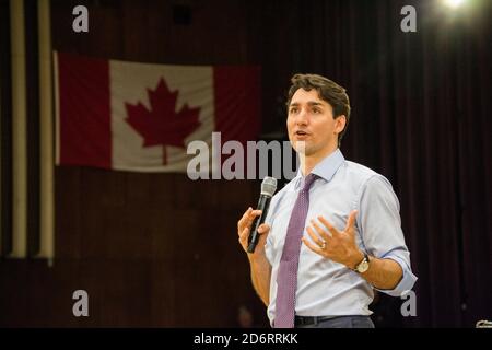 Justin Trudeau, Kate Young und Peter Fragiskatos sprechen an der Western University in Alumni Hall Stockfoto