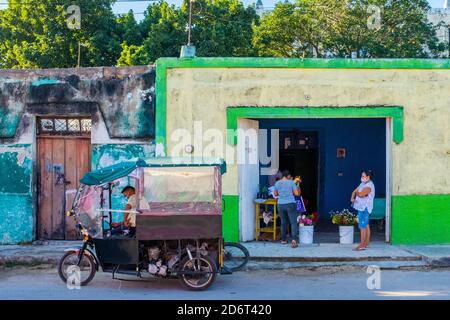 Tägliches Leben in der kleinen Stadt Dzemul Yucatan während der Covid-19 Pandemie . Yucatan Mexiko Stockfoto