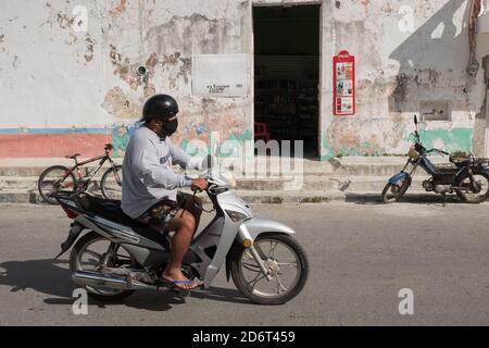 Tägliches Leben während der Covid-19 Pandemie, Stadt Telchac, Yucatan, Mexiko Stockfoto