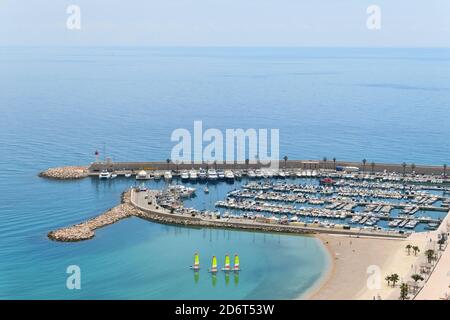 Mittelmeer Marina in Menton, Frankreich, Französische Riviera. Stockfoto