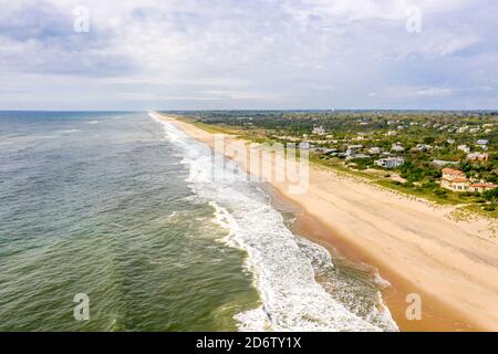 Luftbild des Strandes von Amagansett und des Atlantischen Ozeans Stockfoto