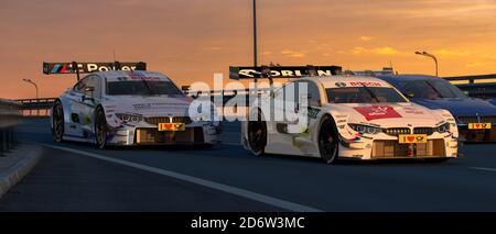 BMW M4 Turbo DTM, ein Auto aus der DTM-Rennserie in den Farben des polnischen Konzerns Orlen, in dem Robert Kubica fährt Stockfoto