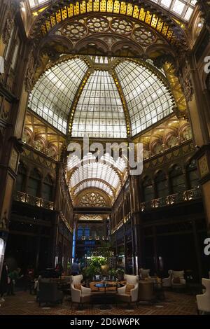 Interior, Brudern House - Paris Courtyard, Budapest, Ungarn, Brudern-haz - Parizsi udvar, Magyarország, Europa Stockfoto