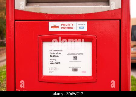 Royal Mail Priority-Postfach Stockfoto