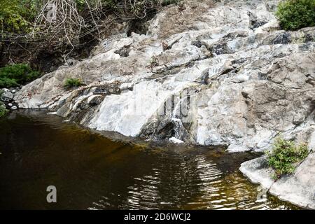 Bach im Wald, Foto als Hintergrund aufgenommen in Nicoya, Costa rica zentralamerika , montezuma Strand Stockfoto