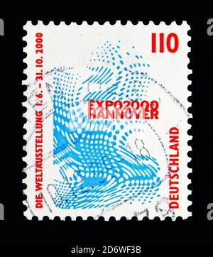 MOSKAU, RUSSLAND - 13. MAI 2018: Eine in der Bundesrepublik Deutschland gedruckte Briefmarke zeigt das Emblem der Weltausstellung EXPO 2000, Hannover, Sehenswürdigkeiten Serie, Stockfoto