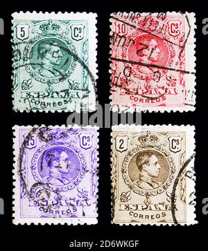 MOSKAU, RUSSLAND - 10. MAI 2018: Vier Briefmarken gedruckt in Spanien aus der King Alfonso XIII Serie, um 1910-1911 Stockfoto