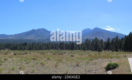 Vulkanische Berge im nördlichen Arizona's Sunset Crater National Monument, nördlich von Flagstaff AZ Stockfoto