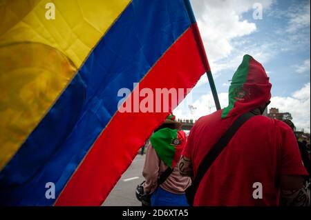 Indigene aus der Region Cauca, Kolumbien, demonstrieren in Bogota, um Präsident Ivan Duque zu bitten, ihre Herrschaft und Stabilität zurück zu bringen Stockfoto