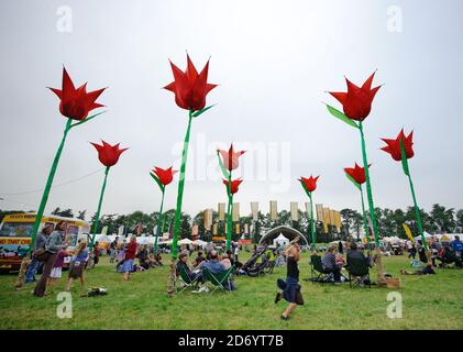 Atmosphäre beim Womad Festival in Charlton Park, Wiltshire. Stockfoto