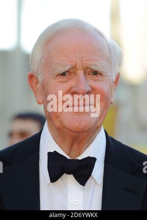 John Le Carre kommt zur Premiere von Tinker, Schneider, Soldat, Spion im BFI Southbank im Zentrum von London. Stockfoto