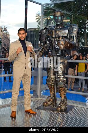 Amir Khan bei der Premiere von Real Steel auf dem Leicester Square im Zentrum von London. Stockfoto