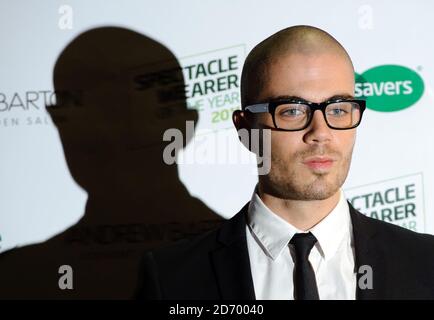 Max George besucht das Specsavers-Spektakel Träger des Jahres Grand Finale, im Battersea Power Station in Süd-London. Stockfoto