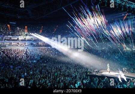 Rihanna beim Capital FM Jingle Bell Ball, in der O2 Arena im Osten Londons. Stockfoto