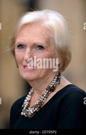 Mary Berry nimmt an den BAFTA Television Craft Awards in der Brauerei in East London Teil. Stockfoto