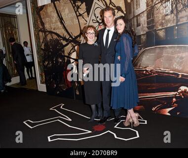 Una Stubbs, Benedict Cumberbatch und Lara Pulver bei den ITV Crime Thriller Awards im Hotel Grosvenor im Zentrum von London. Stockfoto