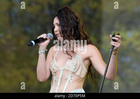 Eliza Doolittle tritt im Hyde Park im Zentrum von London auf, während des Barclaycard British Summer Time Festivals. Stockfoto