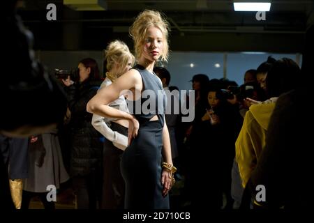 Models zeigen neue Designs auf der Jerome Fashion Show, die im Rahmen der Mercedes Benz New York Fashion Week F/W 2014 auf dem Chelsea Market in New York stattfand. Stockfoto