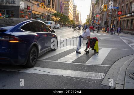 Stadt in Not, Bild der Pandemie. Stockfoto