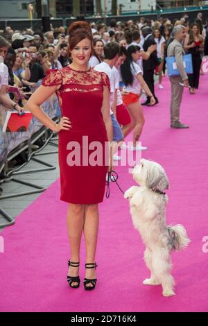 Ashleigh Butler und Pudsey bei der Premiere von Walking on Sunshine im Vue West End, Leicester Square, London Stockfoto