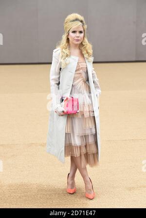 Paloma Faith Teilnahme an der Burberry Prorsum Fashion Show im Perks Field, Kensington Gardens, London, W2 im Rahmen der London Fashion Week Herbst-Winter 2015. Stockfoto