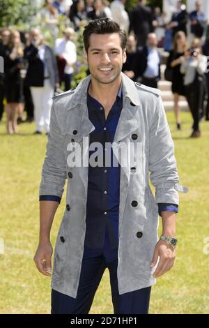 Serkan Cayoglu Teilnahme an der Burberry Prorsum Men's Fashion Show im Rahmen der London Collections: Men SS16 Kollektion, gehalten im Perks Field, Kensington Gardens, London (Pflichtangabe: MATT CROSSICK/ EMPICS Entertainment) Stockfoto